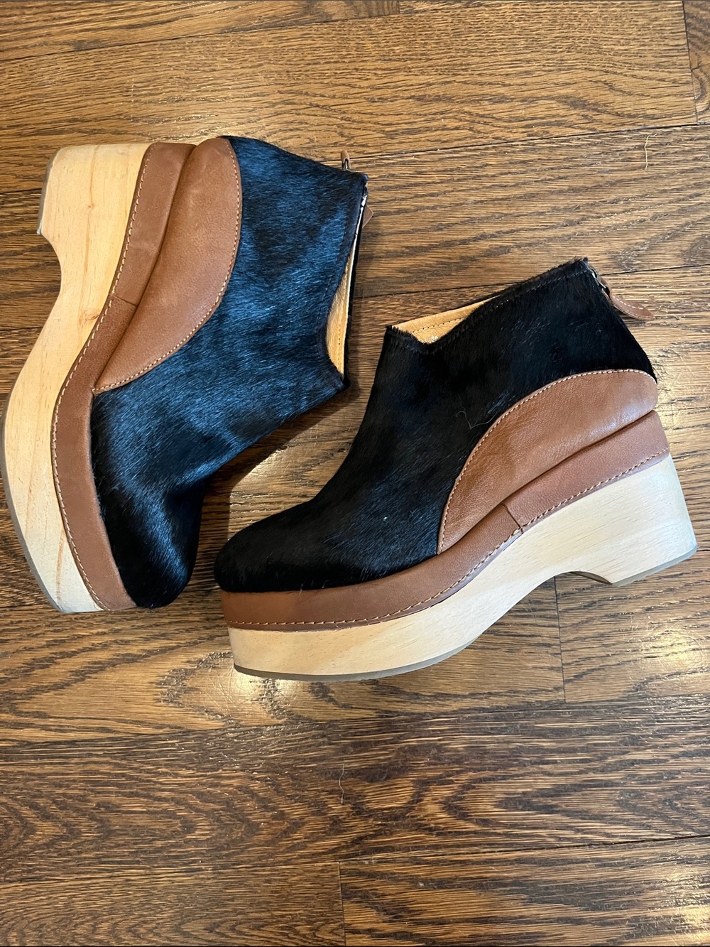 Free People 38 Women’s Black and Brown Platform Clog Booties - Picture 2 of 3